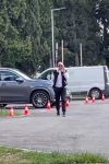 Da li direktori ovo rade? Mili stigao u džipu, njegovo ponašanje na parkingu govori sve (VIDEO) 4 Screenshot 2025 10 10 135532