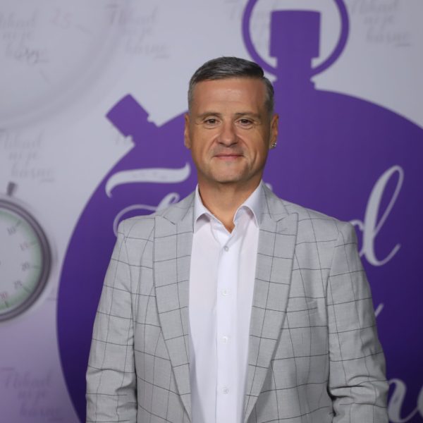 Vladimir Jovanov Senta 1 VLADIMIR JOVANOVIC SENTA 45 GOD. CAJETINA 12