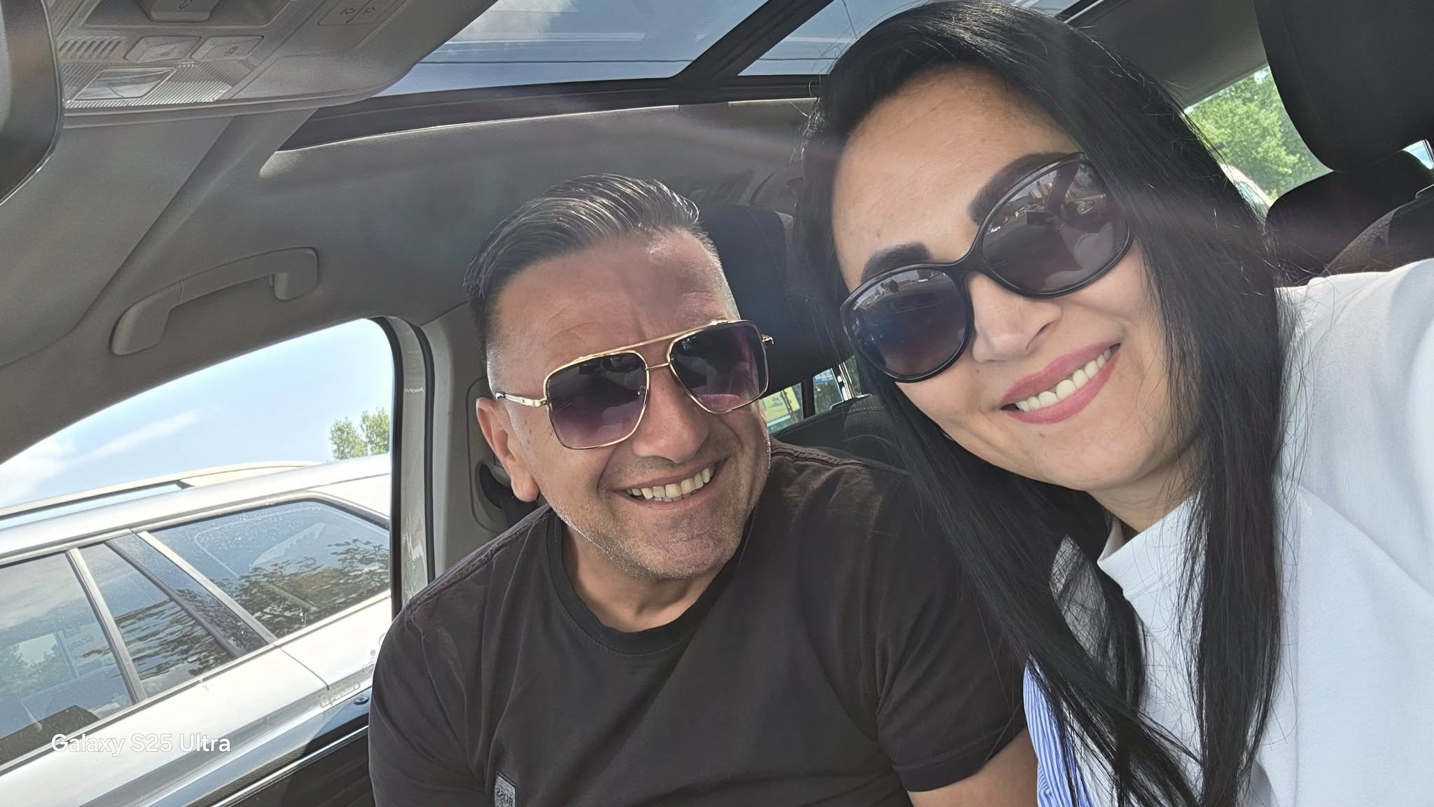 Pevač iz Nikad nije kasno na nesvakidašnji način čestitao supruzi godišnjicu braka: "Ako je ljubav greh..." 5 jasmin