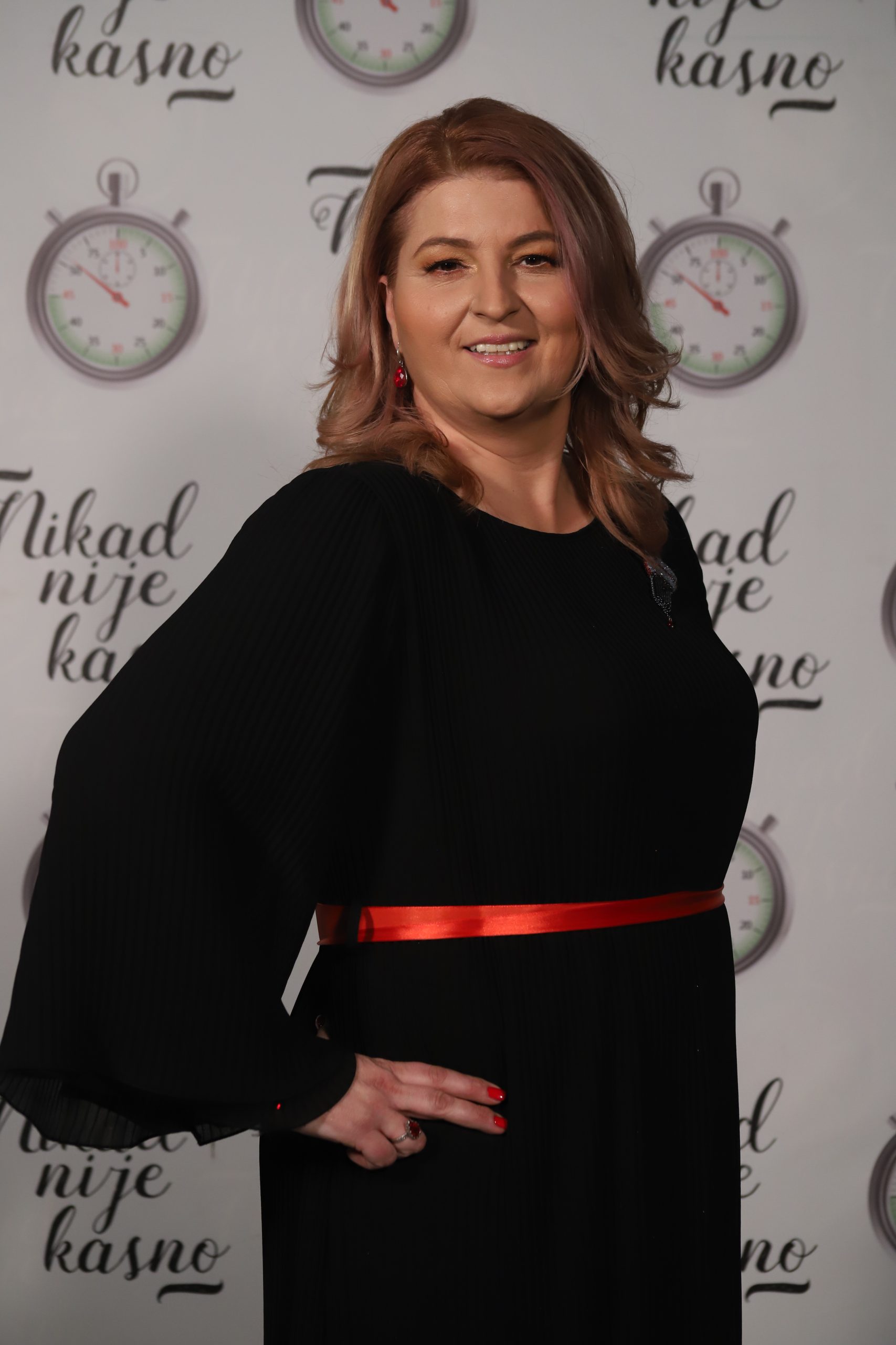 Pevačica iz "Nikad nije kasno" smršala 15 kilograma na nagovor sina 6 IMG 8409