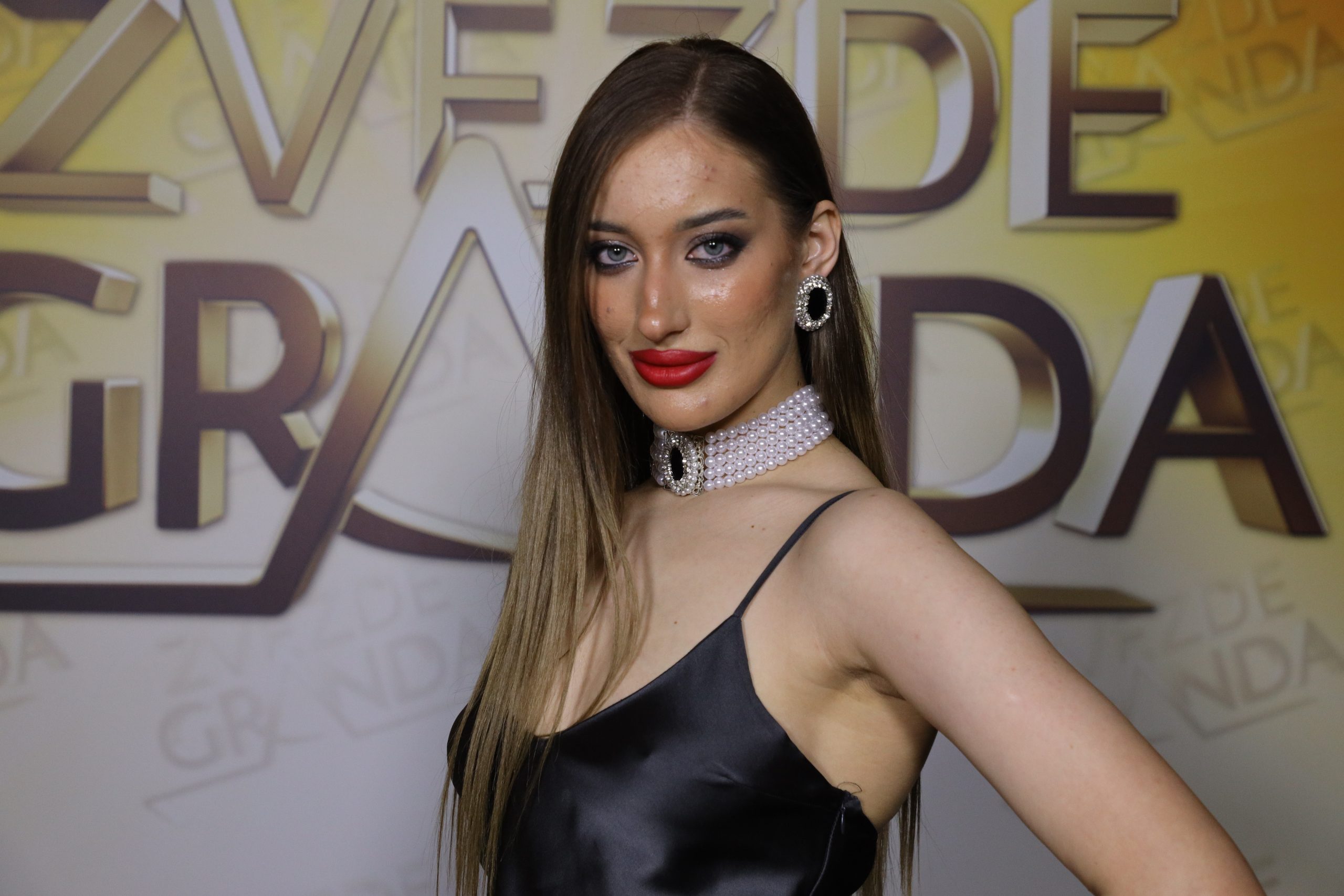 ,,To sam što sam, ne foliram se'': Sandra Janković progovorila o pokušaju sabotaže da dođe u ,,Zvezde Granda'' (VIDEO) 7 SANDRA JANKOVIC 18 HOD. CACAK 7