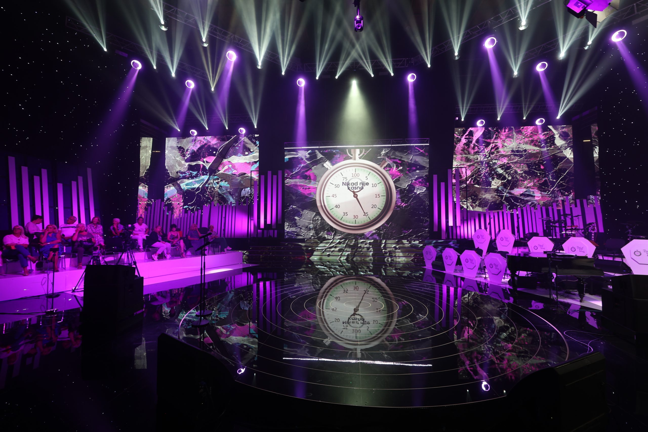 Otkrivamo ko će odlučivati o pobedniku: Velika imena stižu u finale "Nikad nije kasno" 2 SCENA NNK NNK SNIMANJE 11092025 FOTO PETAR 4