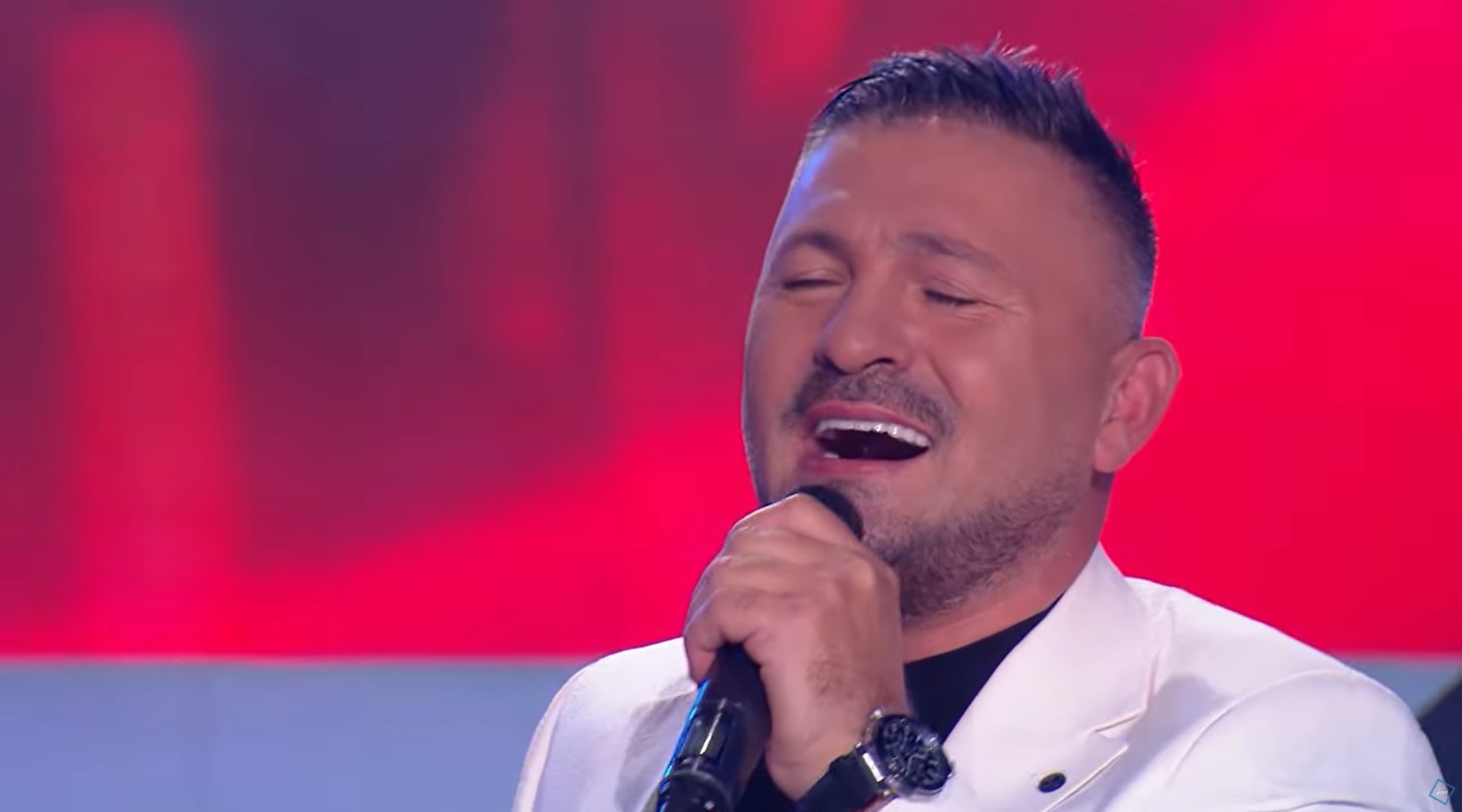 Dojučerašnji frontmen "Nervoznog poštara" priznao da su mu ženine reči glavni pokretač: "Kući dođi ali donesi pare" VIDEO 6 endzi kocan 2