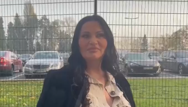 Jana Todorović progovorila o novoj pesmi koja je rasplakala region: "To je ideja mog supruga" VIDEO 9 image 16