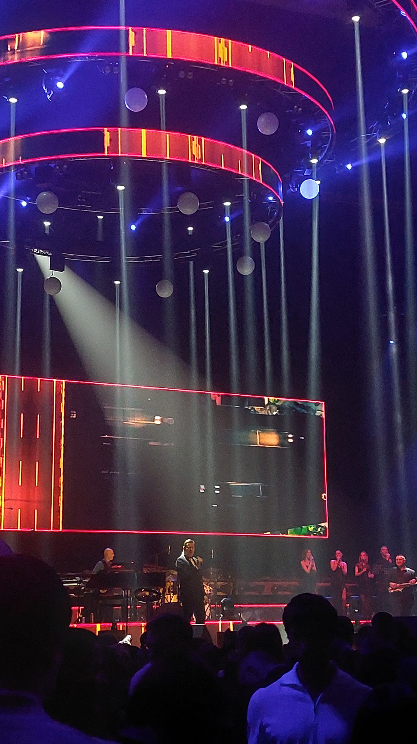 Vlado Georgiev napravio haos sa kolegom na bini, pa najavio još jedan gospodski spektakl u Areni (VIDEO) 6 20251213 222259