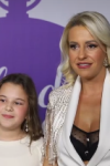 Marija Mašić na ivici suza nakon nastupa sa ćerkicom, čista emocija pred kamerama VIDEO 2 Screenshot 2025 12 15 152310