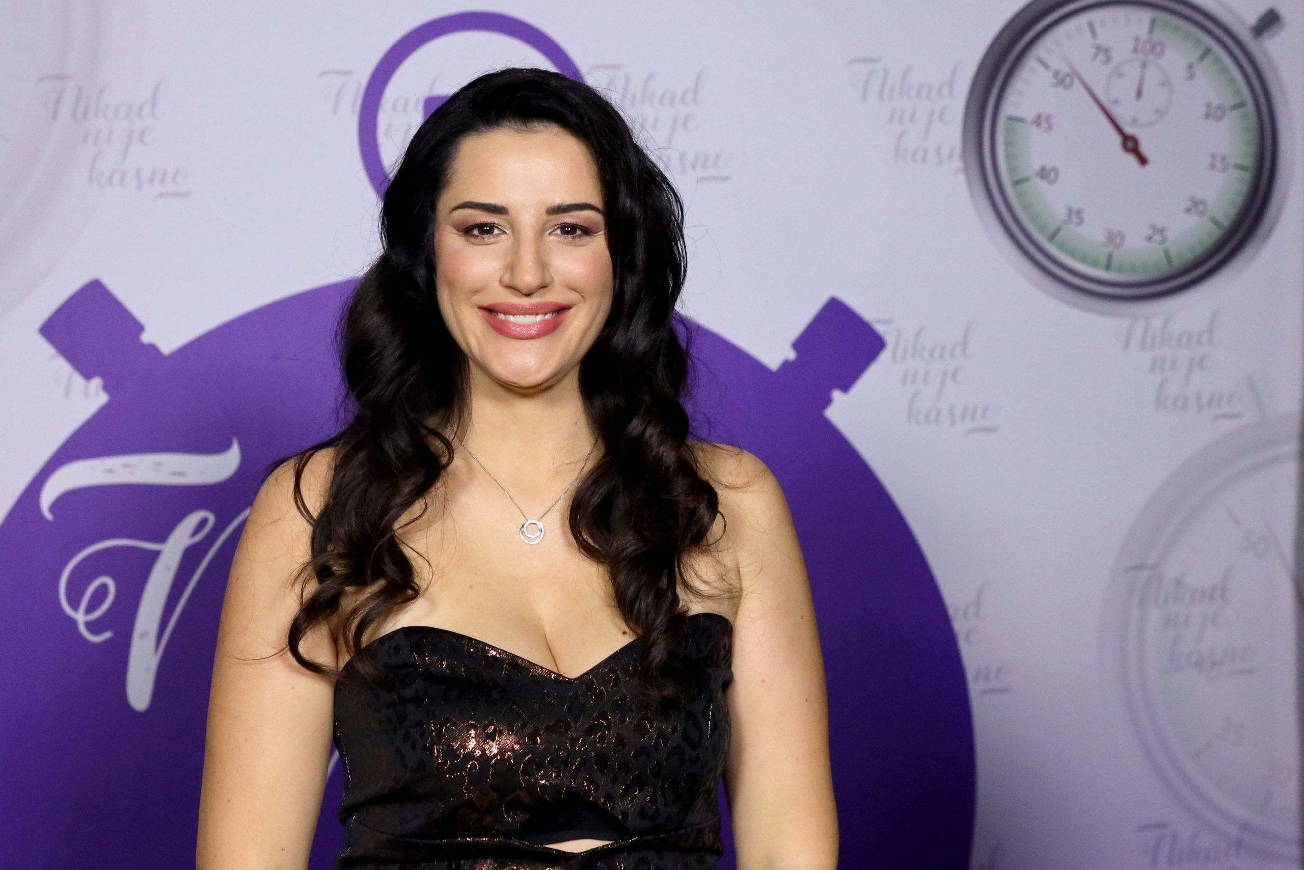 Lepa Tamara prvi put u žiriju "Nikad nije kasno", sudbina je učinila svoje: "Neću biti stroga" VIDEO 3 TAMARA BELOSEVIC NNK SNIMANJE 13112025 FOTO MUNJA 2 ok