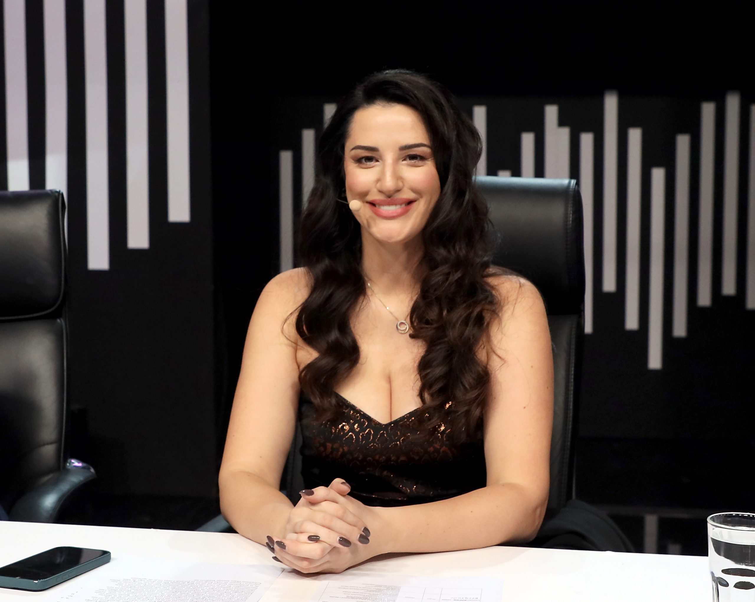 Lepa Tamara prvi put u žiriju "Nikad nije kasno", sudbina je učinila svoje: "Neću biti stroga" VIDEO 4 TAMARA BELOSEVIC NNK SNIMANJE 13112025 FOTO MUNJA 31 ok