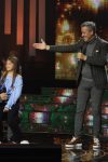 Enes Begović upao na scenu za vreme nastupa takmičara, i uradio nešto što niko nije očekivao (VIDEO) 2 enes sa takmicarom
