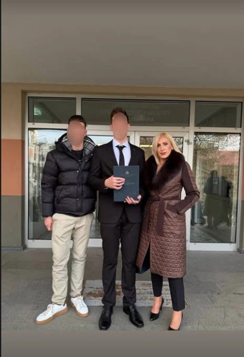 Bivša žena Dženana Lončarevića presrećna, javno se oglasila FOTO 6 image 10 21