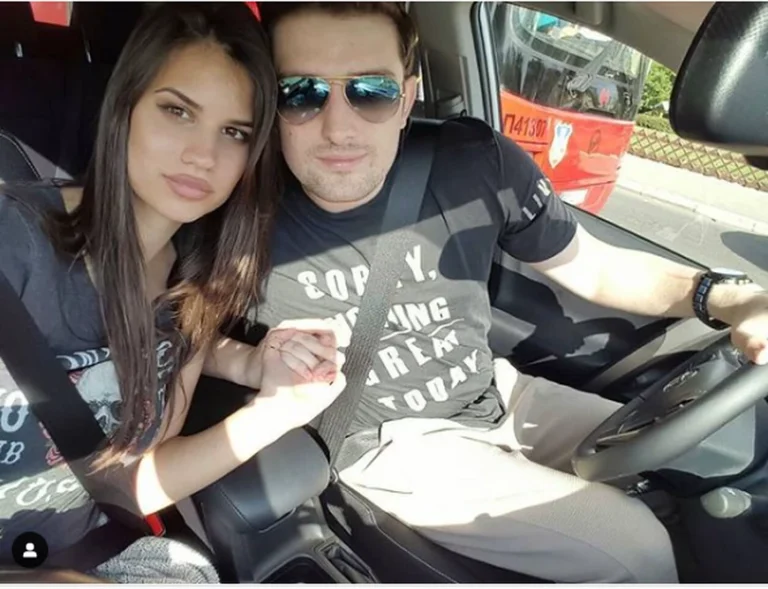 Mirza Selimović otkrio gde je upoznao ljubav svog života: "Prišao sam joj sav bitan" 4 mirza devojka 768x589 1