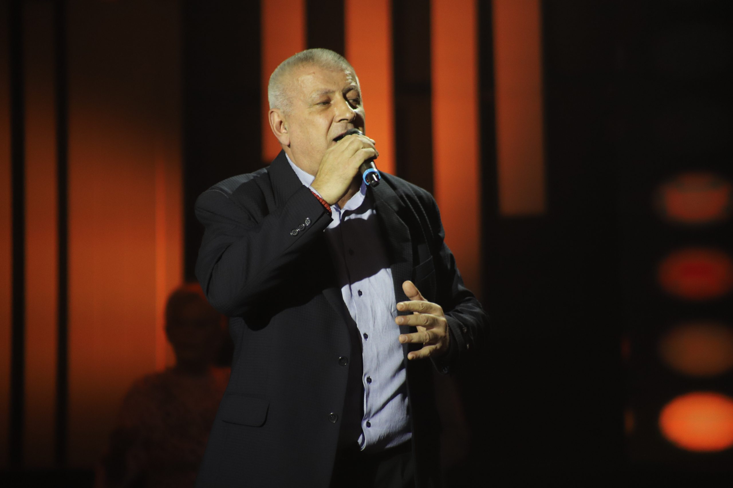 Ovog pevača na sceni "Nikad nije kasno" večeras niste očekivali: Žika Jakšić otkrio sve detalje 6 IMG 5954