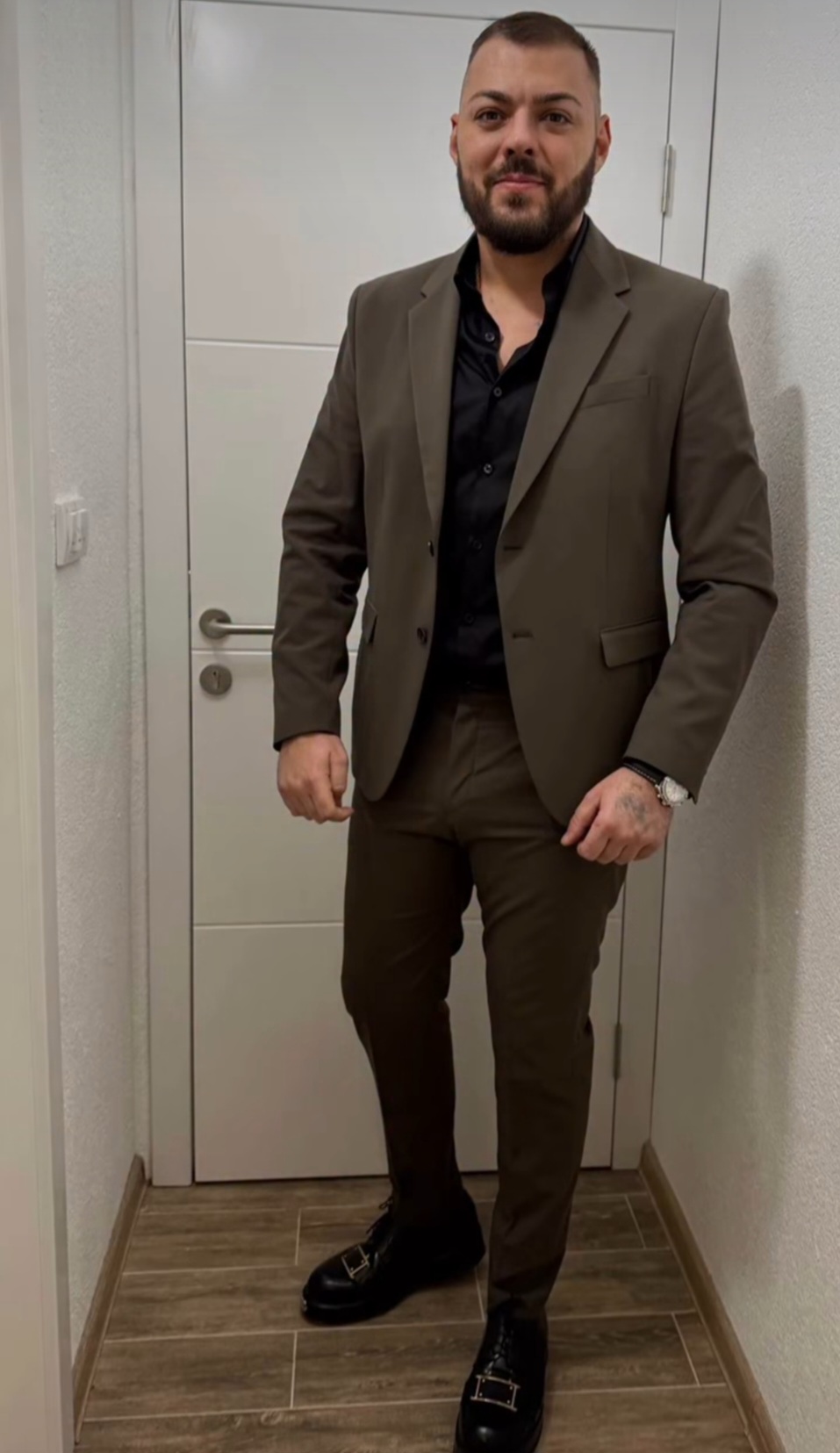 Posle ispiranja želuca na VMA, Sloba Vasić hitno prebačen u psihijatrijsku ustanovu 6 Sloba Vasic