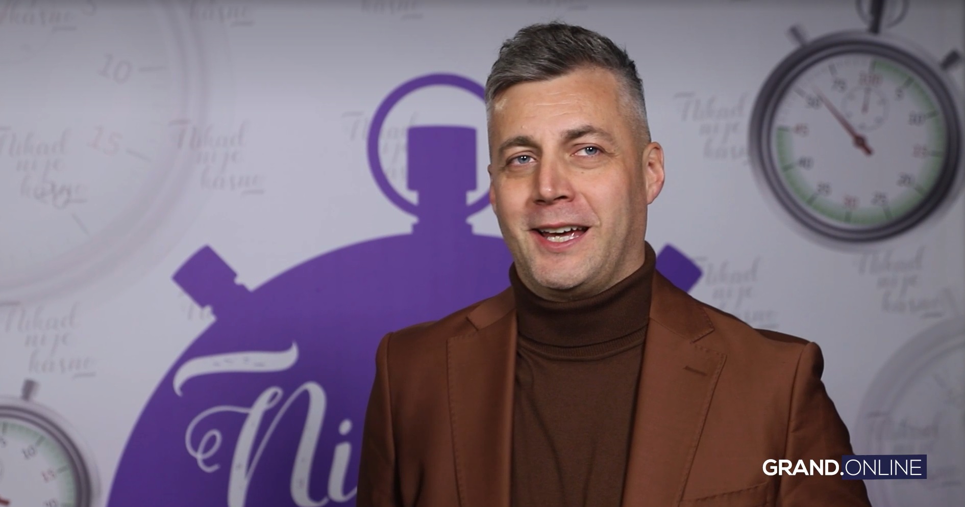 Bojan Vasković srušio mit o prezauzetim muzičarima, progovorio o ženi i njenoj profesiji: "Radi troduplo više od mene" VIDEO 9 bojan leksington 3