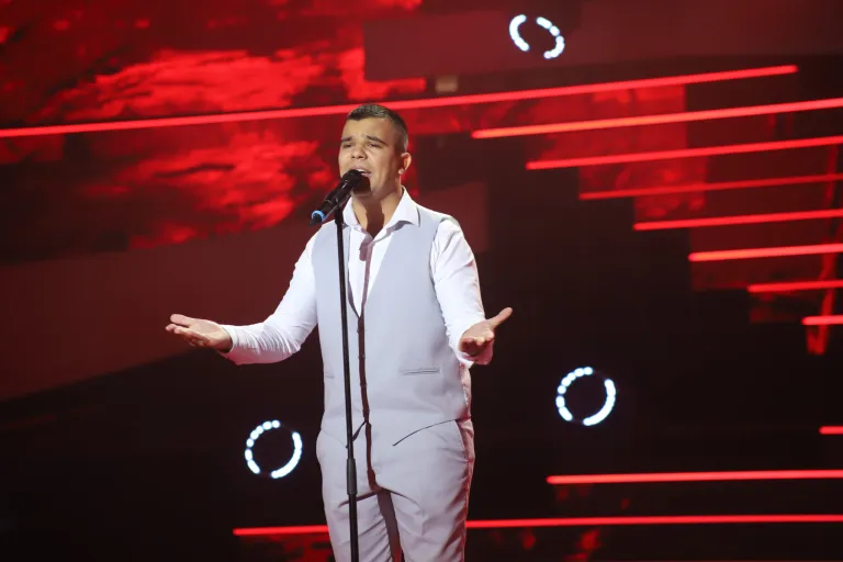 Niko nije znao da je učesnik ,,Zvezda Granda'' oženjen, a ima samo 21 godinu 8 kenan habibovic