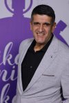 Takmičar ,,Nikad nije kasno'' otkrio: ,,Treći brak na pomolu, unučići najvijaju'' (VIDEO) 2 IBRO MILKIC 51 GOD. BIJELJINA 13