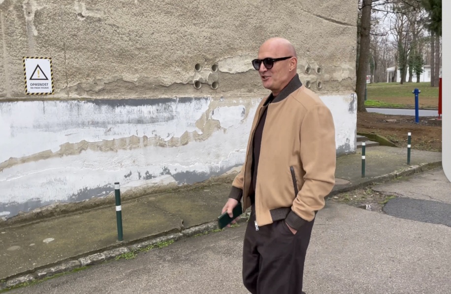Mili diktira trendove, jednom se obradovao na snimanju ZVEZDA GRANDA: "Od sutra kreće" VIDEO 7 Screenshot 20260224 133325 Video Player 1