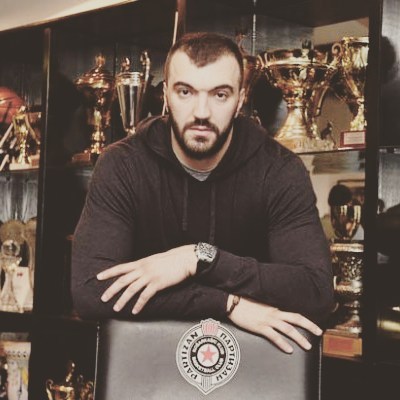 Oženio se nekadašnji košarkaš nakon skandala sa bivšom suprugom, ona sve potvrdila 6 SnapInsta.to 13117811 702822223191641 939274268 n