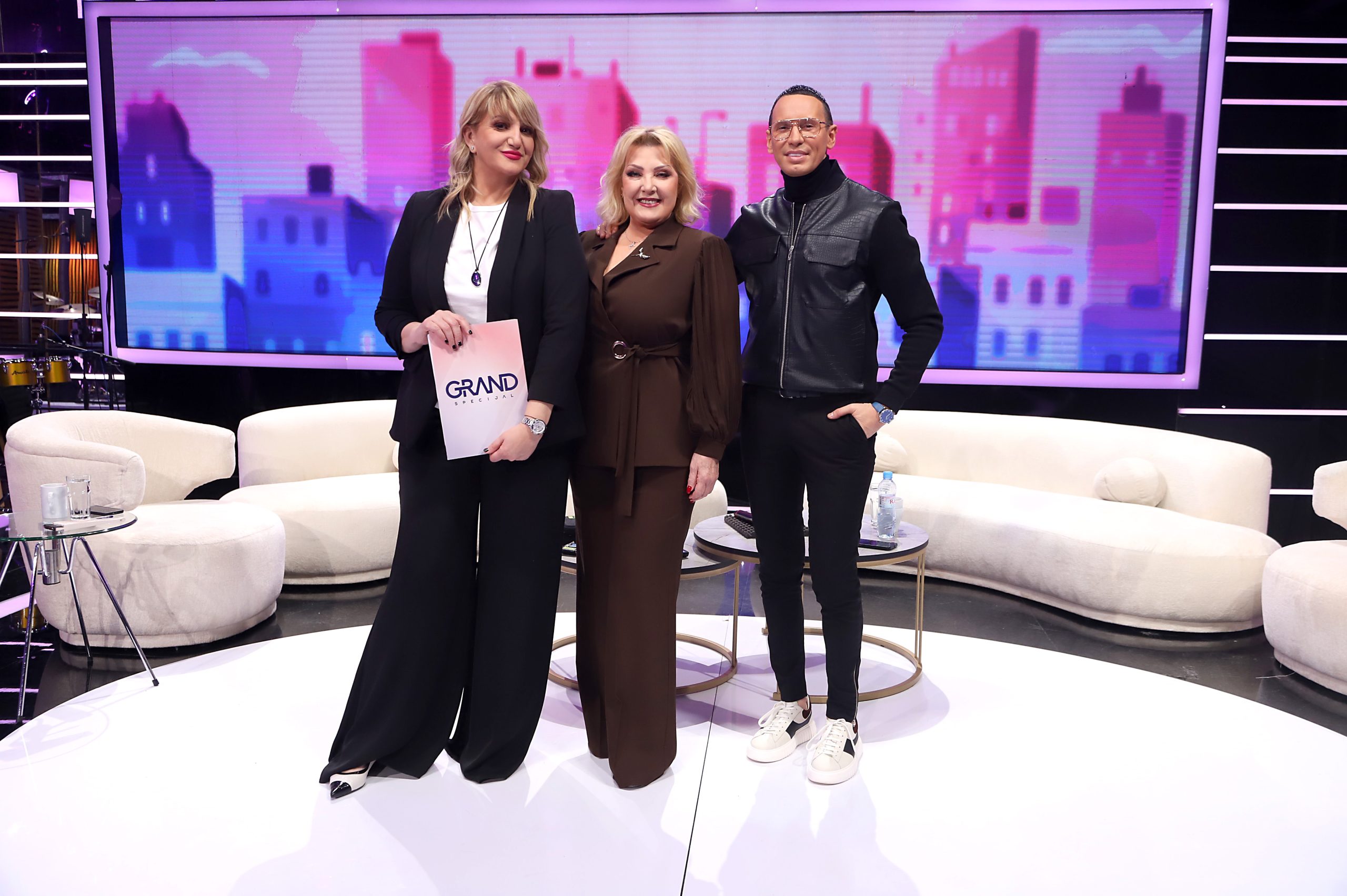 "Tužna sam i razočarana što je moralo to da mu se dogodi": Snežana Đurišić prvi put u emisiji govori o svom sinu (VIDEO) 8 VESNA MILANOVIC SINISA MEDIC I SNEZANA DJ GS SNIMANJE 18022026 FOTO ELENA 10 ok