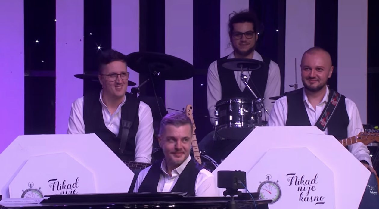 Najlepše vesti iz "Nikad nije kasno": Dva člana orkestra postala su tate 6 Screenshot 2026 03 09 101719
