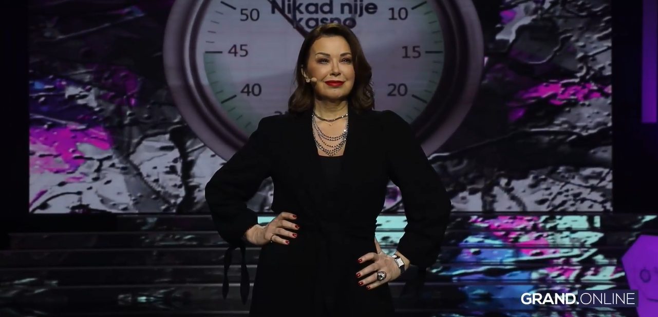 Žika Jakšić pevaču poleteo u zagrljaj, Teu do scene dopratio muž: Ovo su dešavanja iza kulisa Nikad nije kasno (VIDEO) 8 Screenshot 2026 03 13 211029