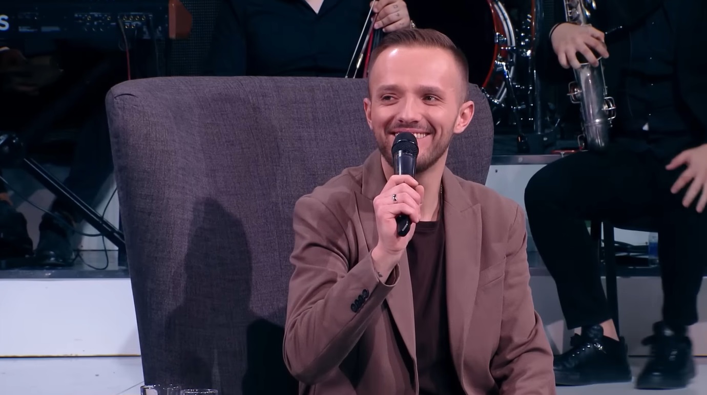 "Za prave mangupe to ništa nije, pevam iz g-mola" Peja iznenadio priznanjem koju numeru izvodi na veseljima, pevač u neverici 7 peja 2