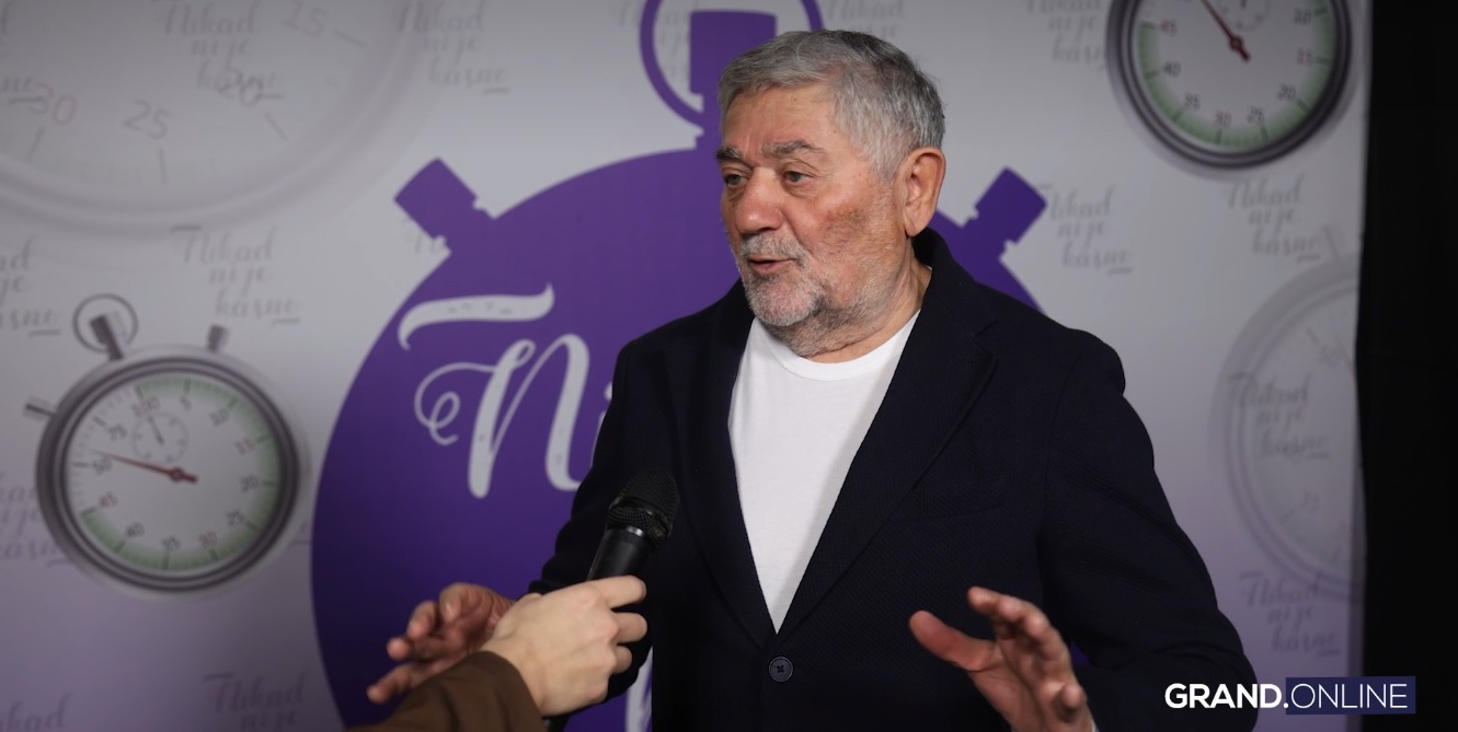 Radiša Urošević pevao u Egiptu, otkrio sve detalje pred Žikinu emisiju: "Održavao sam kondiciju" VIDEO 8 radisa urosevic