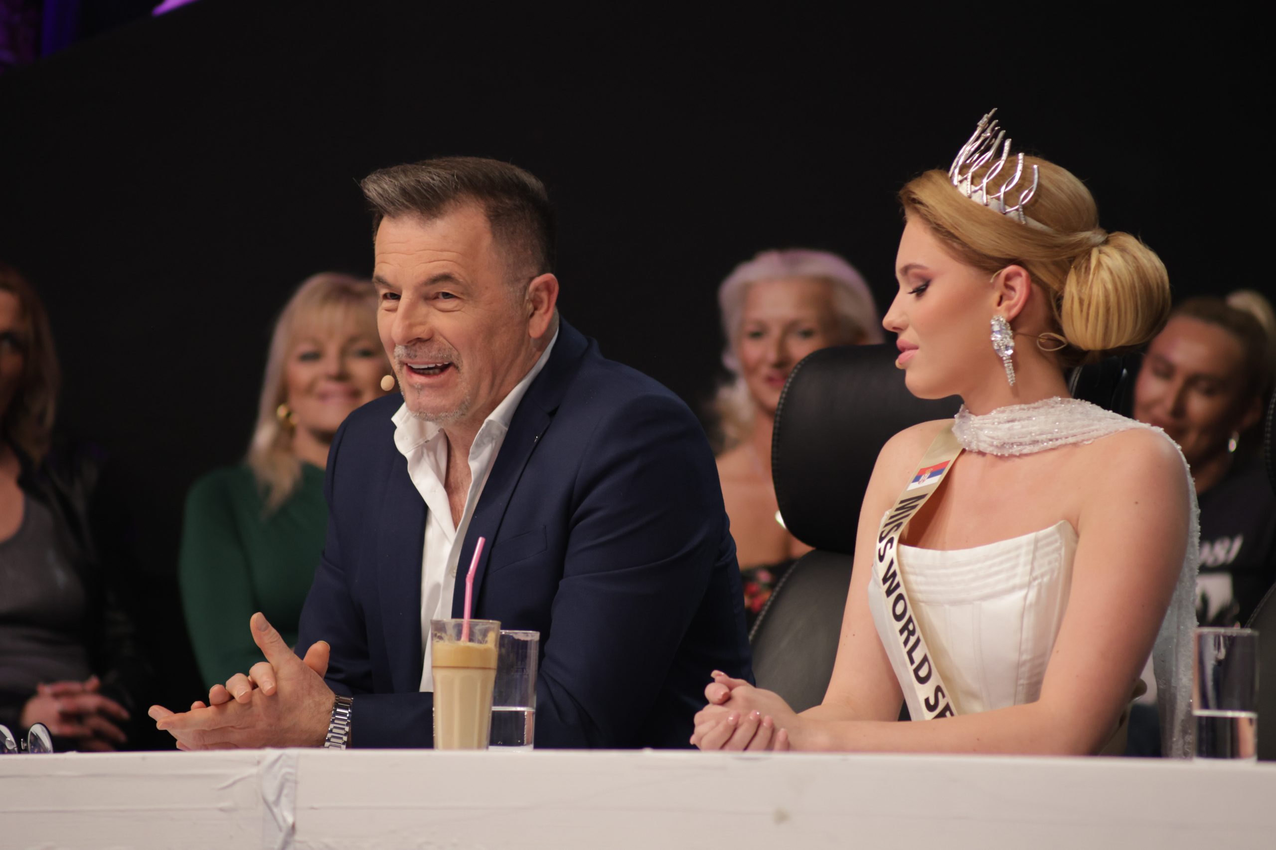 Presedan u Nikad nije kasno: Mare otkrio detalj koji je promenio emisiju: "Pišete istoriju" 6 MISS SRBIJE I MARE NNK SNIMANJE 25032026 FOTO TEA