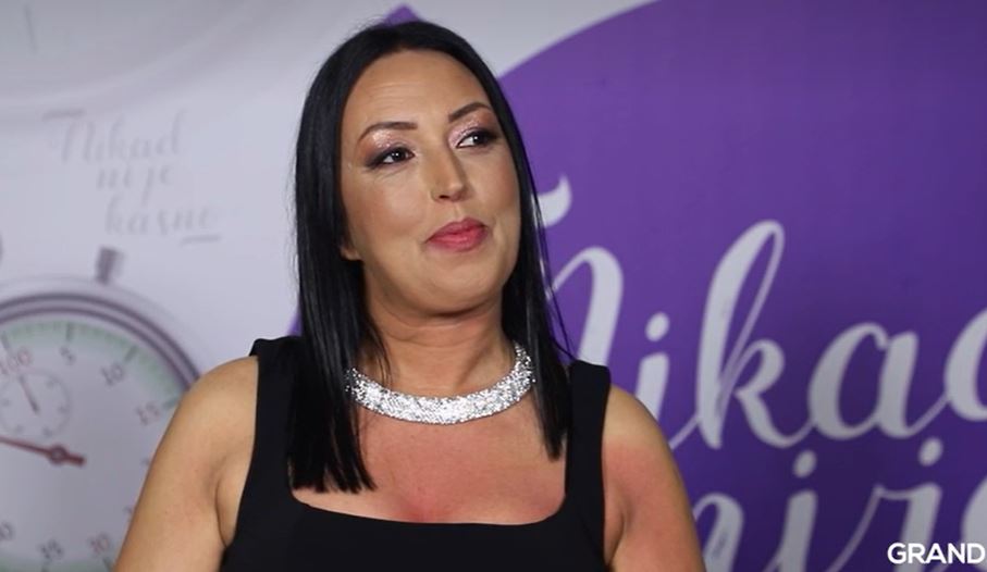 Marina Mladenović progovorila o svadbi: "Biće veličanstveno" VIDEO 5 hau