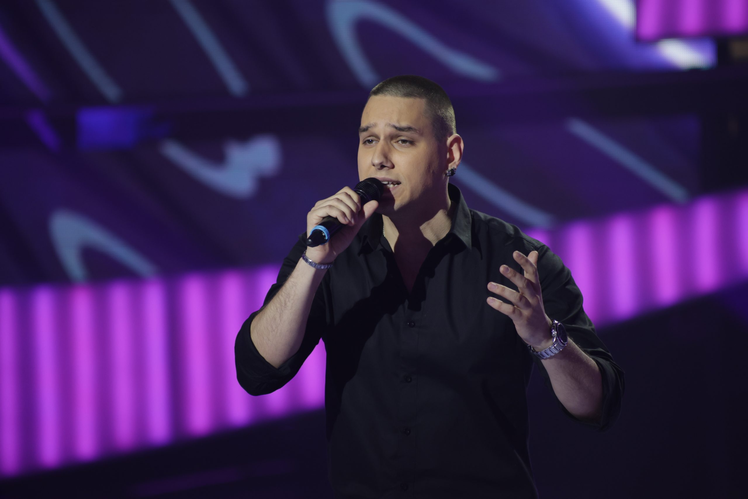 "Neverovatno je da dečko sa 21 godinom tako peva Šabanove pesme": Sergej Tadić briljirao i ostavio žiri bez teksta 5 SERGEJ TADIC ZG SNIMANJE 06042026 FOTO TEA 3