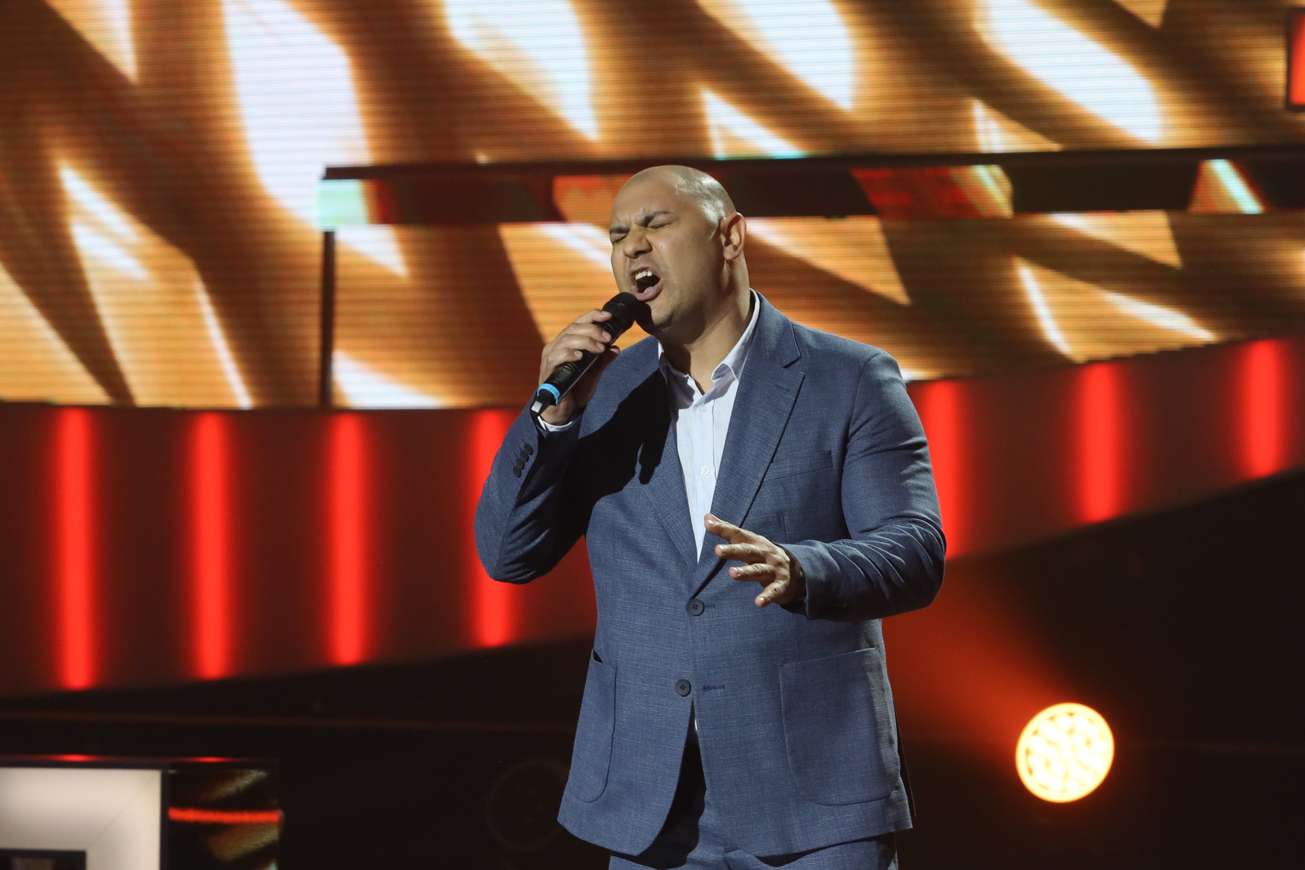 Kakav šou na kraju emisije: Dara i Mili u transu uz "Bosno moja jabuko u cvetu" 8 TIHOMIR DUKIC TIHI ZG SNIMANJE 28042026 FOTO MUNJA 3