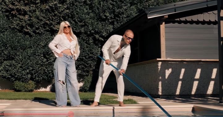 Gori internet: Dara Bubamara objavila pesmu "Od 4 do 7" (VIDEO) 6 dara m