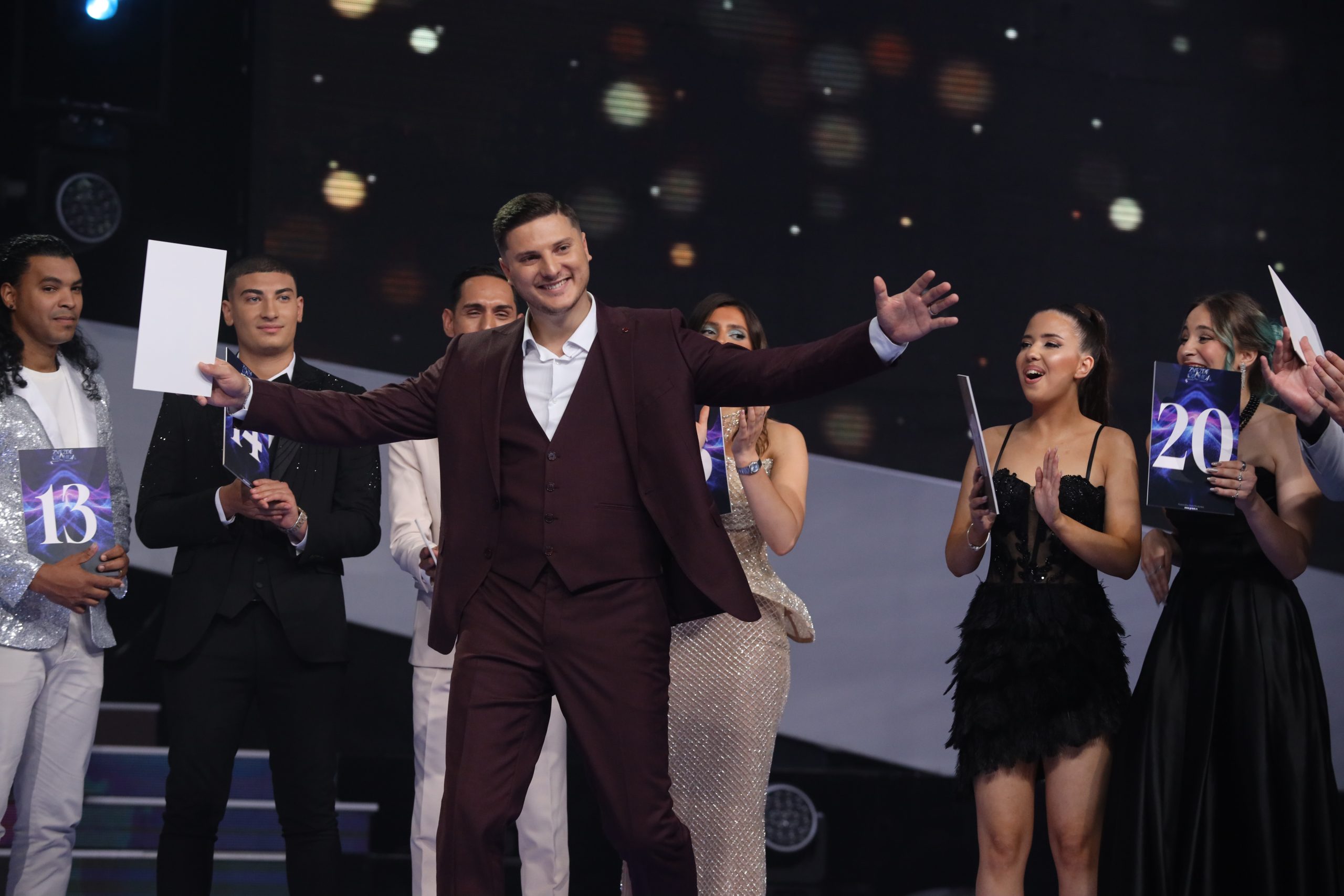 Ovih 12 finalista nastavlja borbu za titulu "Zvezde Granda", dok je za ovih 10 takmičenje završeno 15 0A0A0212