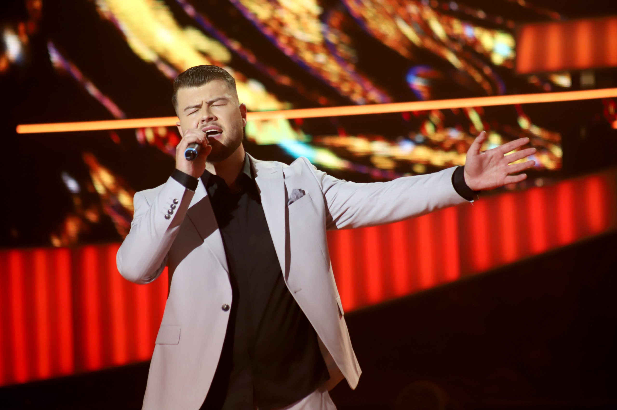 Počelo finale "Zvezda Granda"! Čak 22 kandidata bori se za prestižnu titulu, budite sa nama iz minuta u minut (UŽIVO) 29 ALMIR MUSTAFIC FOTO ELENA 2