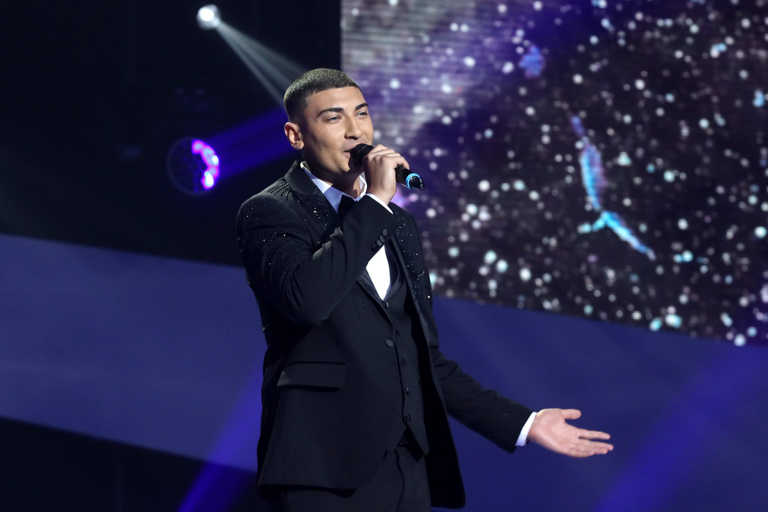 Mirsad Durmiši objavio pesmu: Keba napisao tekst inspirisan lepoticom iz "Granda" (VIDEO) 5 MIRSAD DURMISI FOTO MUNJA 2 ok