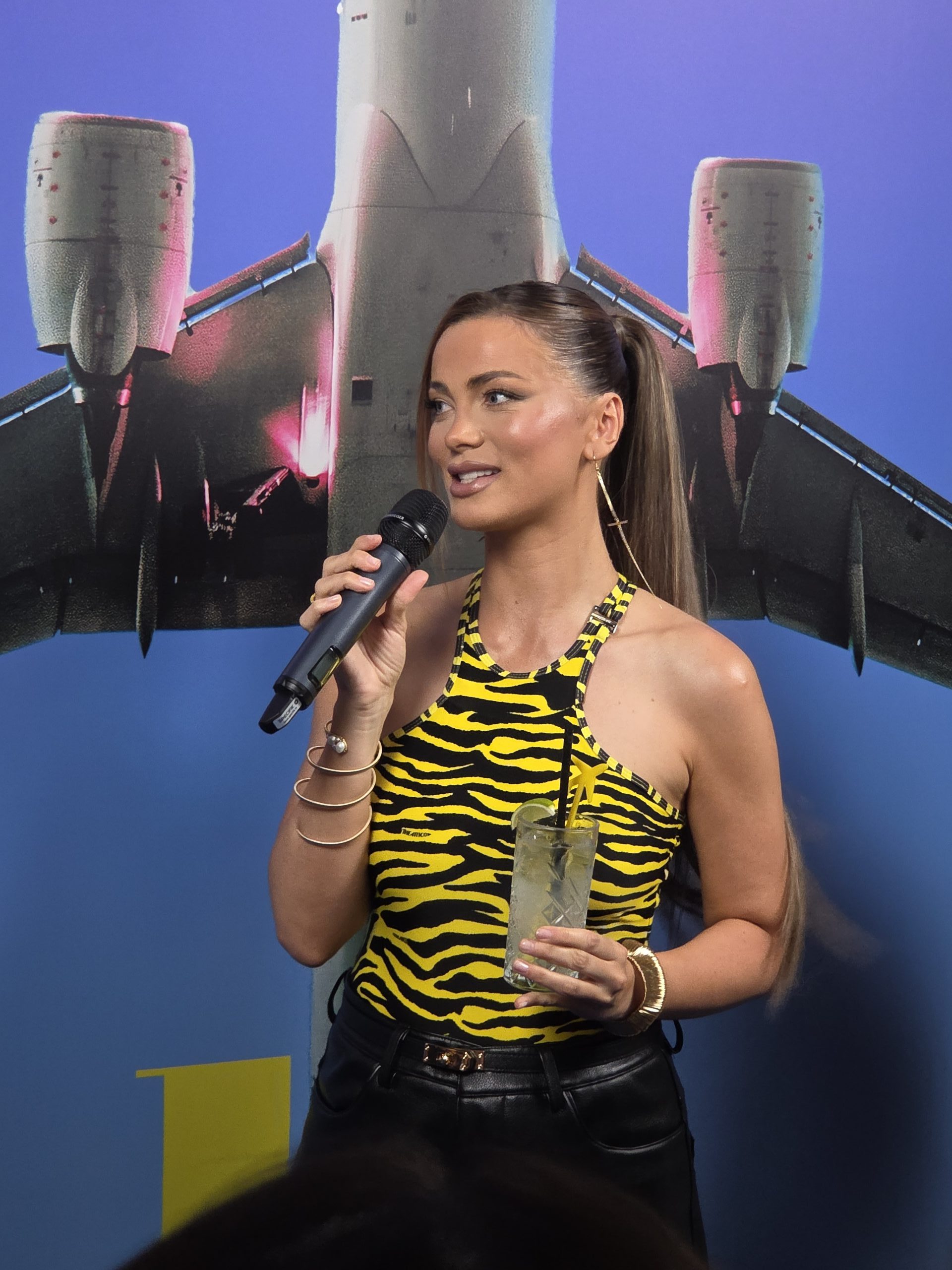 Milica Pavlović otkrila koji problem ima: "Ne mogu ni lak za nokte da namažem" (VIDEO) 5 Milica Pavlovic 1 edited