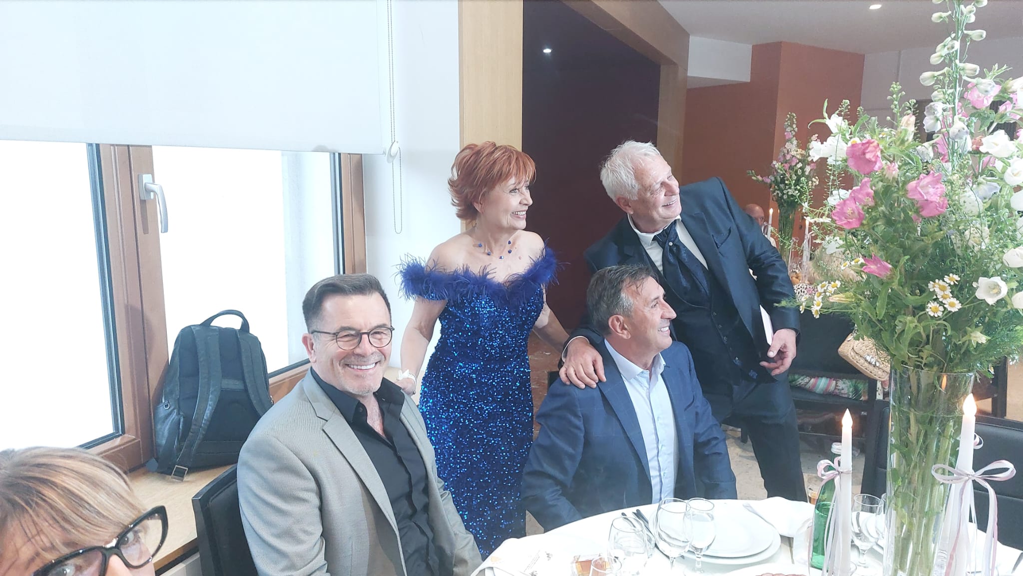 Estrada se okupila u velikom broju na venčanju sina direktora "Grand produkcije", među gostima i članovi žirija "Zvezda Granda" (FOTO) 9 PHOTO 2026 06 11 17 22 12