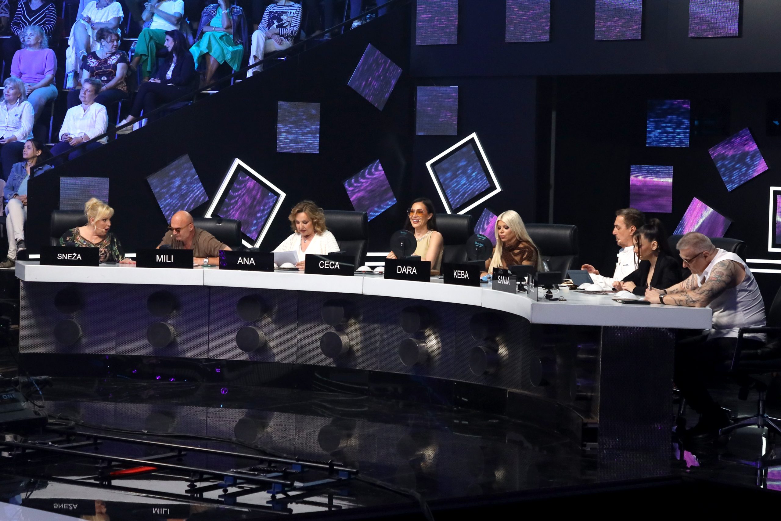Emotivne reči Snežane Đurišić pred finale "Zvezda Granda": "Drago mi je što je direktor to osmislio" 8 SCENA ZG SNIMANJE 02062026 FOTO MUNJA 4 ok