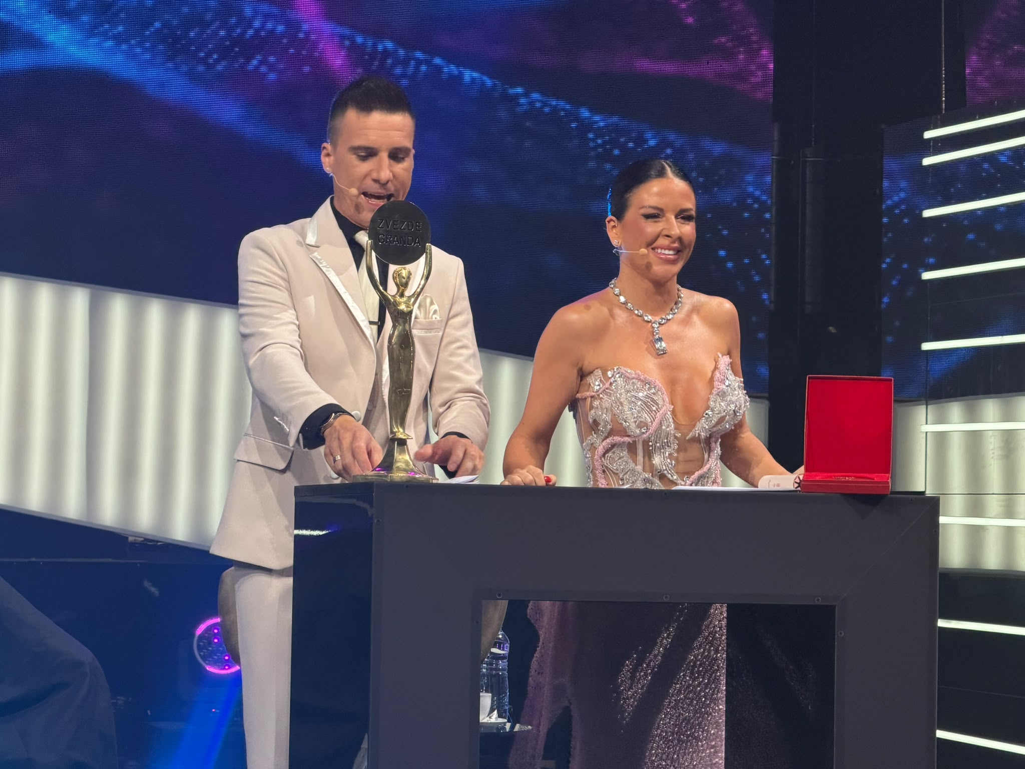 Počelo finale "Zvezda Granda"! Čak 22 kandidata bori se za prestižnu titulu, budite sa nama iz minuta u minut (UŽIVO) 48 WhatsApp Image 2026 06 21 at 00.33.23