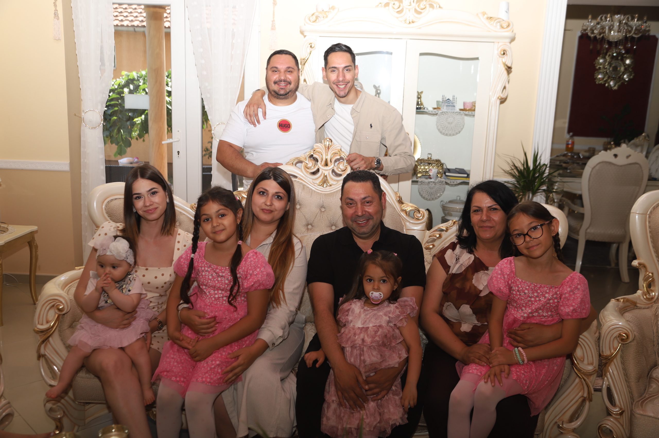 bubi ademov sa porodicom