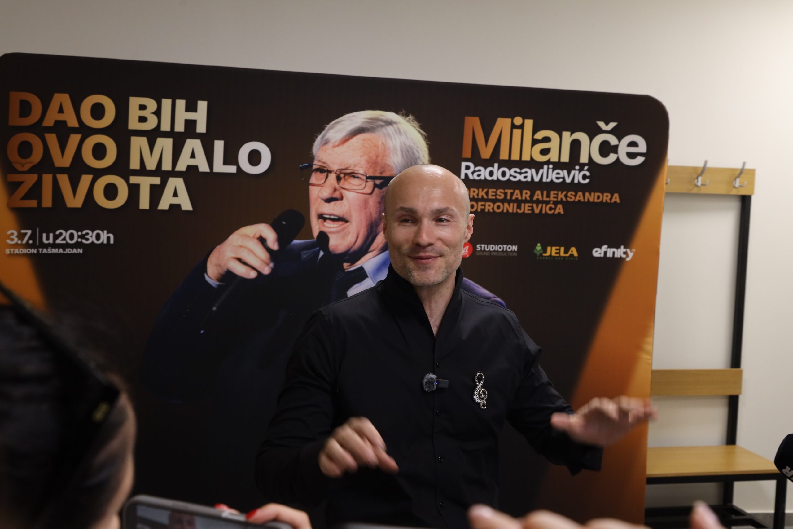 Aca Sofronijević nikada neće zaboraviti šta je Saša Popović učinio za njega, harmonikaš emotivno poručio: "Bez njega ne bih bio tu gde jesam" (VIDEO) 5 0A0A0021