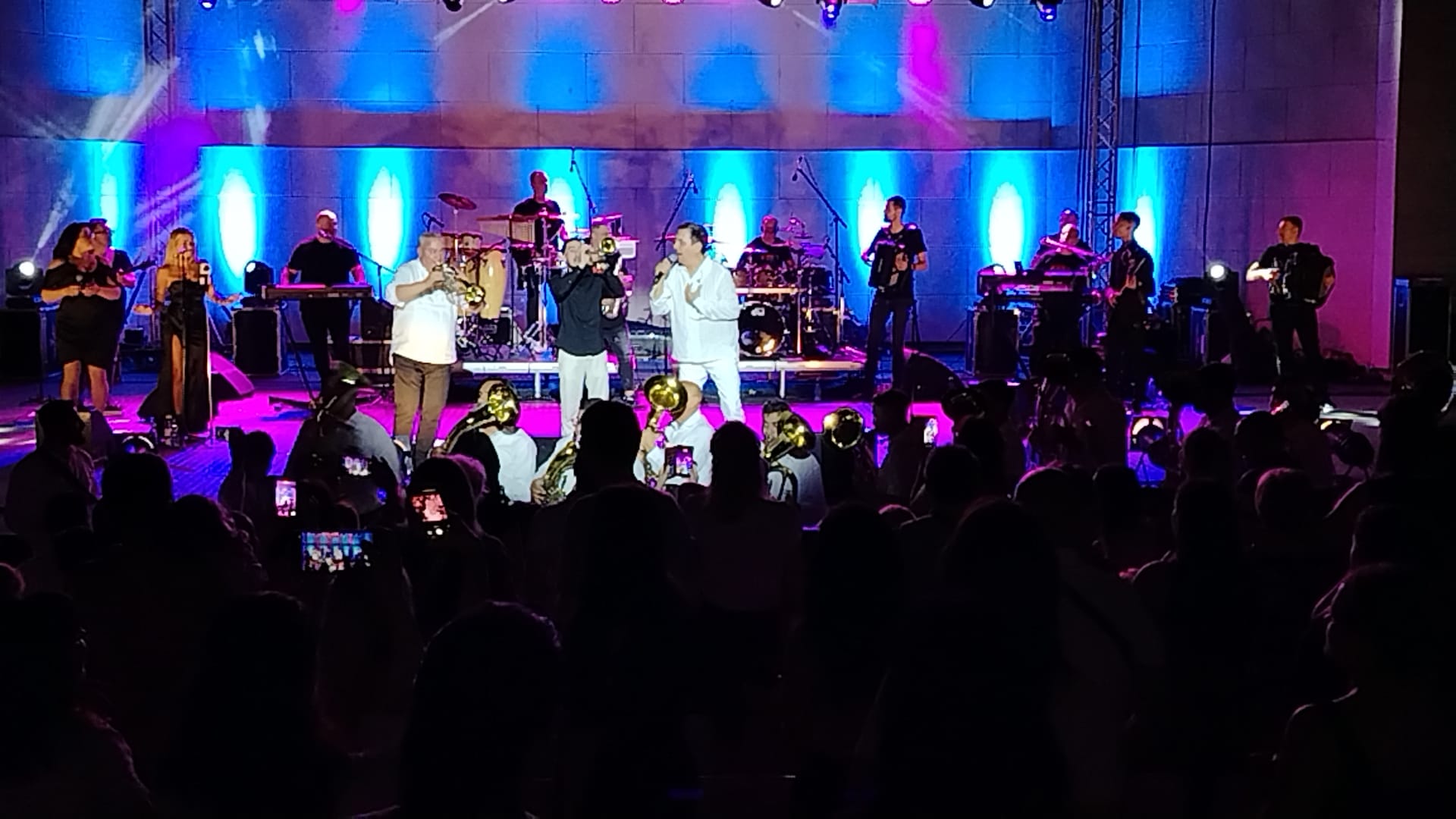 Kebo, šta uradi to? Dragan Kojić na spektakularan način stigao u Niš sa trubačima (VIDEO) 7 IMG 20260703 WA0094