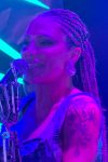 Budva na nogama zbog Sandre Afrike: Pesma kojom je otvorila nastup bacila publiku u trans (VIDEO) 3 Sandra Afrika naslovna
