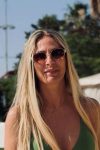 Kako je ovo moguće? Naša pevačica (47) pokazala neverovatnu figuru u kupaćem kostimu i izazvala lavinu komentara (FOTO) 3 Screenshot 2026 07 03 165154 1