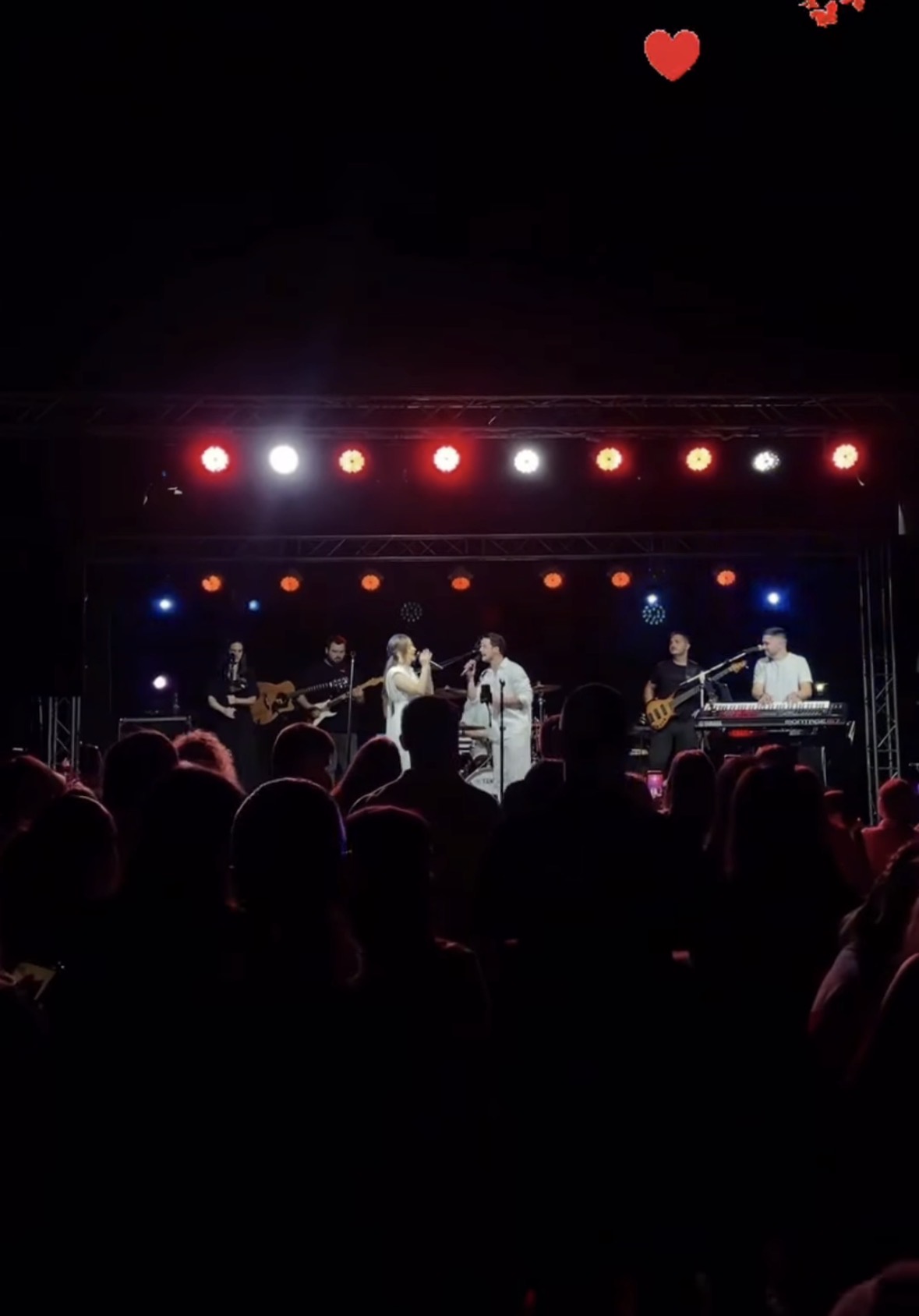 Midhat Keskin održao koncert u Jablanici: Kolege iz "Zvezda Granda" pevale sa njim na bini (FOTO) 11 midhat keskin koncert u jablanici