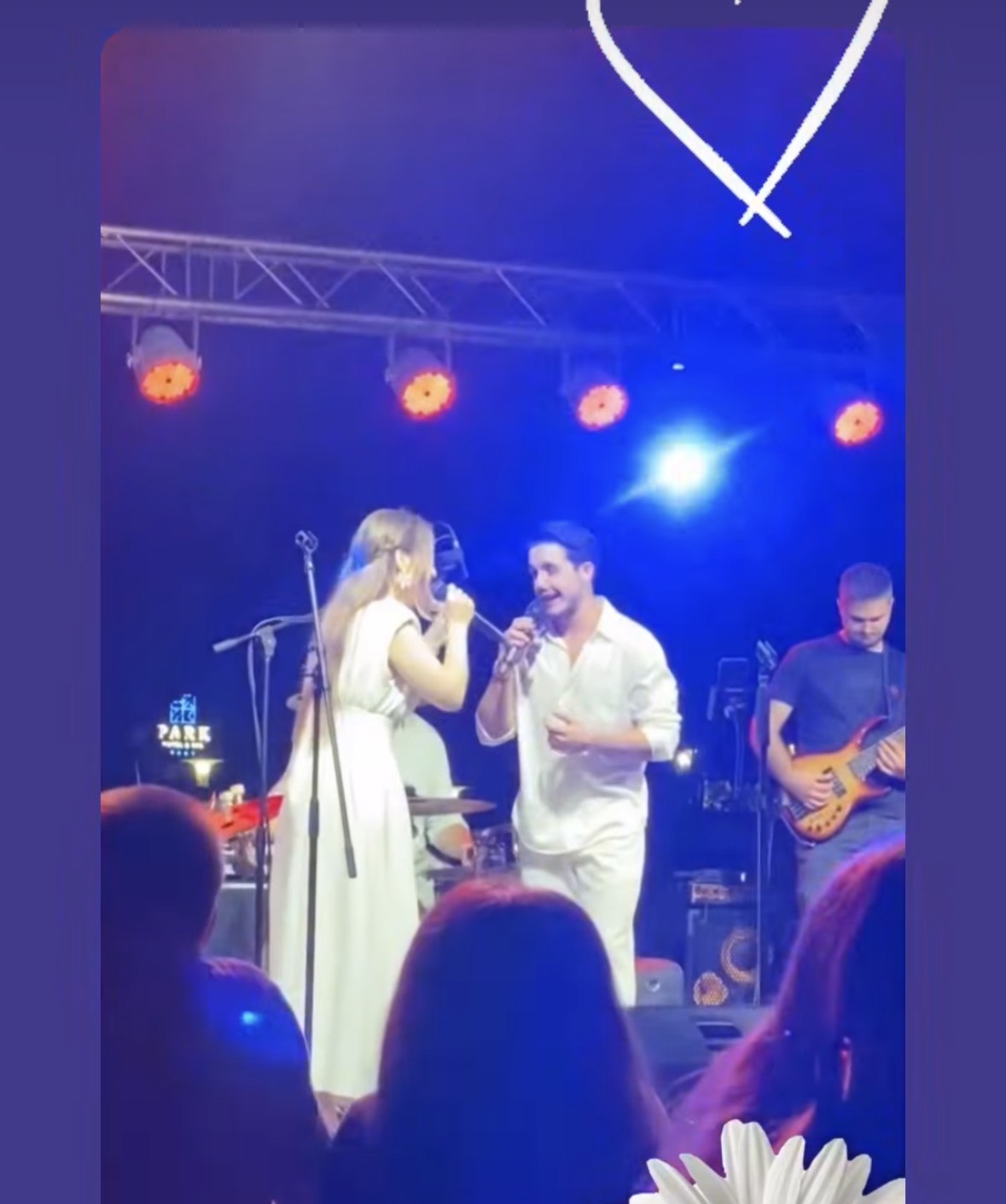 Midhat Keskin održao koncert u Jablanici: Kolege iz "Zvezda Granda" pevale sa njim na bini (FOTO) 10 midhat keskin koncert