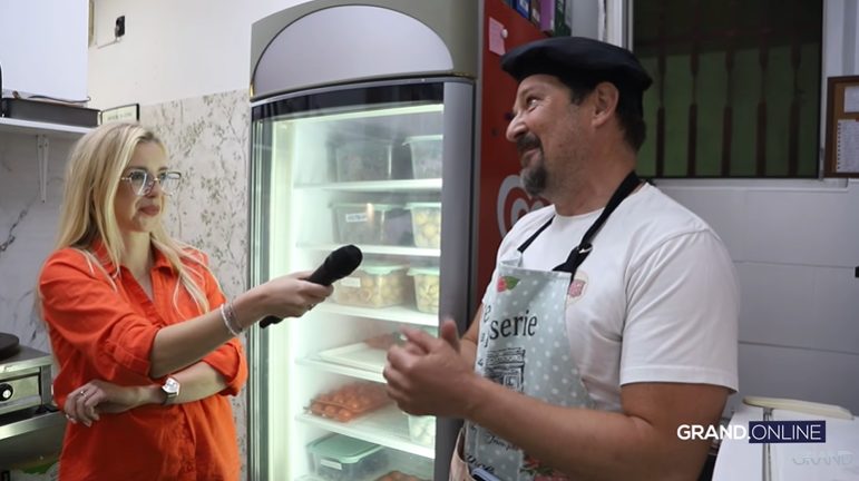 Porodica finaliste "Zvezda Granda" zapevala u svojoj poslastičarnici, njegova majka pokazala neverovatan talenat (VIDEO) 8 joca horvat