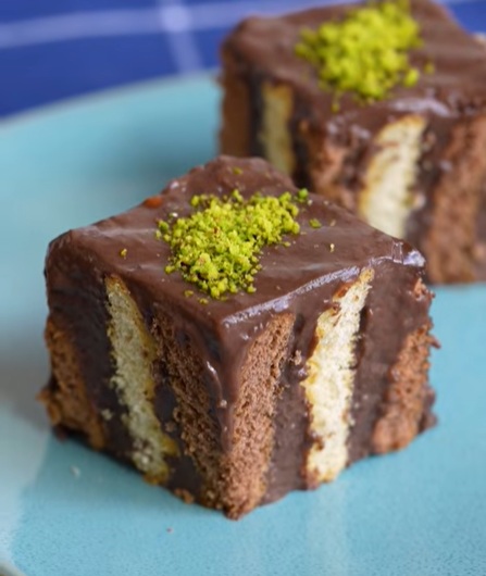 Brza keks torta, bez mleka i jaja, a ukus kao iz najbolje poslastičarnice: Hit poslastica koja se sklopi za 15 minuta (RECEPT) 5 keks torta2