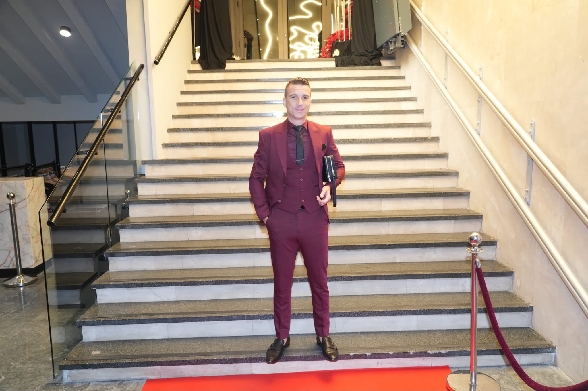 Pola estrade na promociji Dragice Zlatić i Nemanje Đorđevića: Pevači stigli u društvu lepših polovina (FOTO) 14 73b5543b 25da 4fa7 830c 00fc8ca3830c 2A84334E 3BF1 47CE ACE6 5B520A5E7926 1
