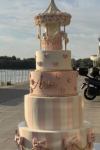 Torta od 40 kilograma ukrala svu pažnju na proslavi Prijine ćerke, roze poslastica izgleda nestvarno (FOTO) 3 Screenshot 2026 09 03 175443